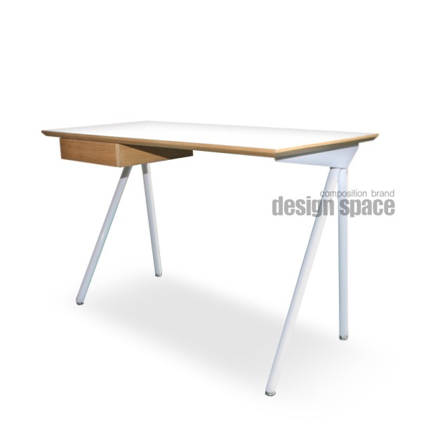 retro3 table<br>(레트로3 테이블)